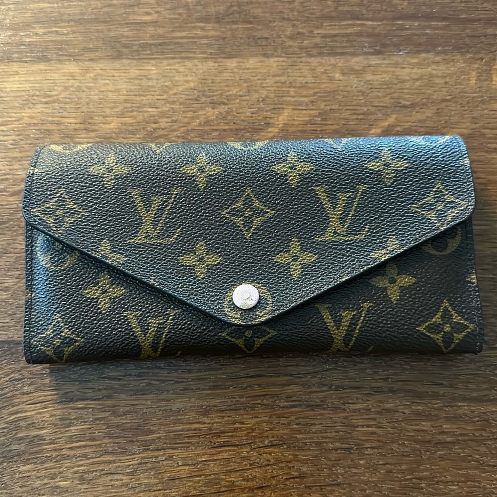 Selling Josephine wallet